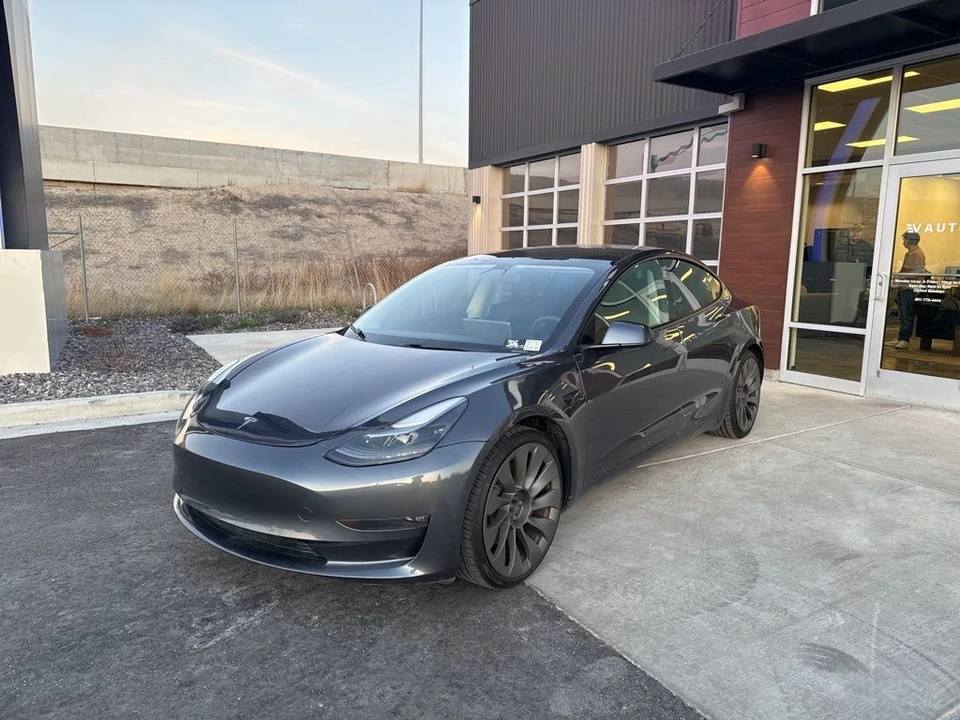 2021 Tesla Model 3 Performance - Image 3 of 21