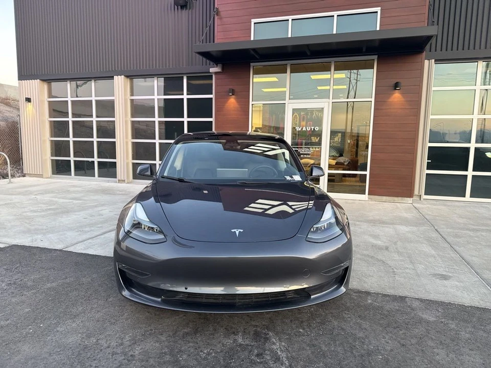 2021 Tesla Model 3 Performance - Image 2 of 21