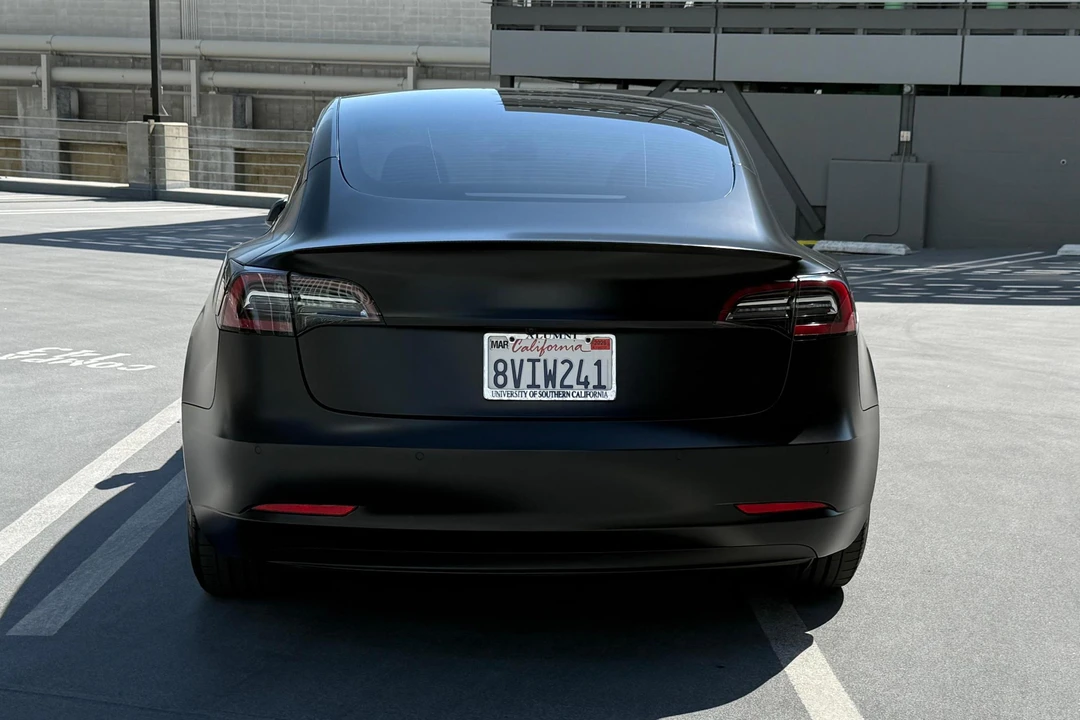 2021 Tesla Model 3 Performance - Image 14 of 31