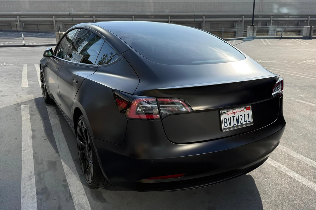 2021 Tesla Model 3 Performance - Image 13 of 31