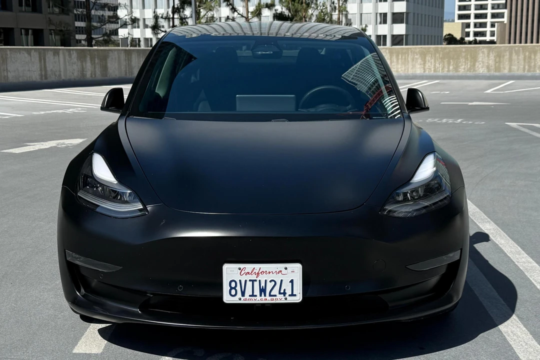 2021 Tesla Model 3 Performance - Image 2 of 31
