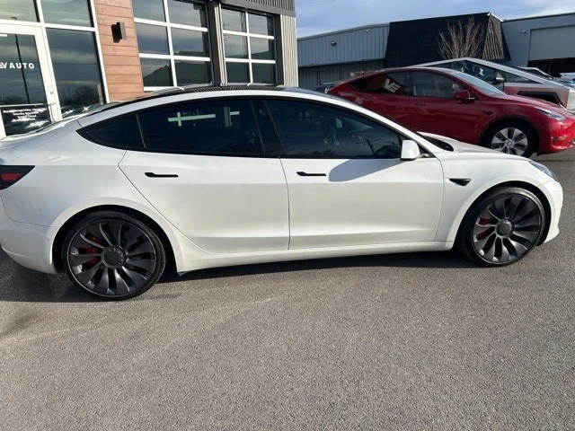 2021 Tesla Model 3 Performance - Image 9 of 21