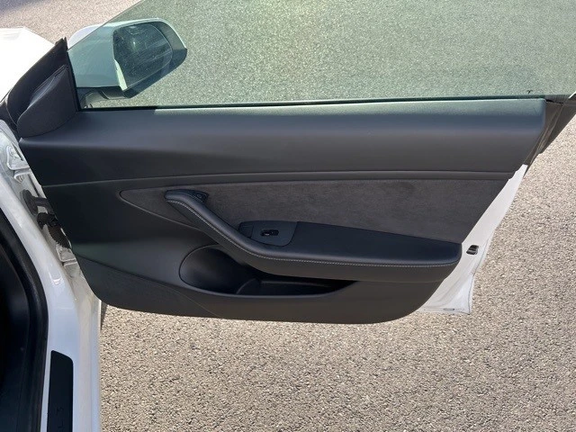 2021 Tesla Model 3 Performance - Image 21 of 21