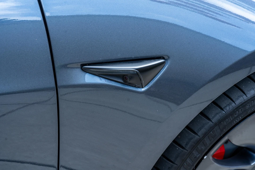 2021 Tesla Model 3 Performance - Image 26 of 31