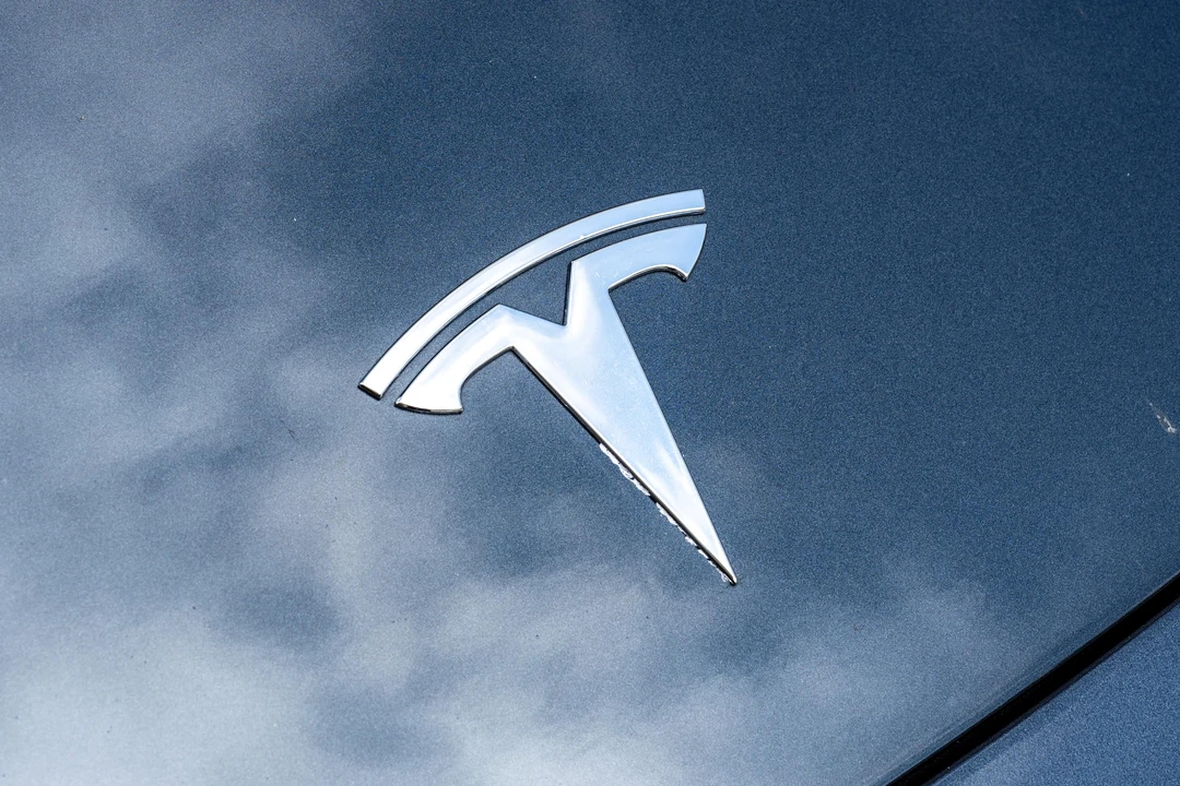 2021 Tesla Model 3 Performance - Image 12 of 31