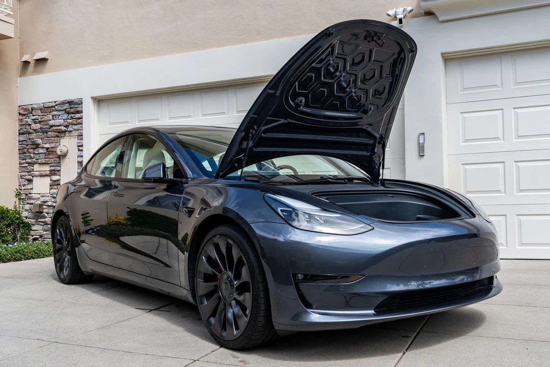 2021 Tesla Model 3 Performance - Image 10 of 31