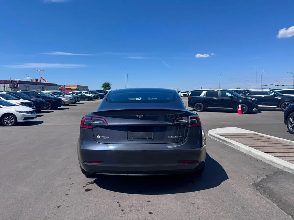2021 Tesla Model 3 Performance - Image 6 of 11