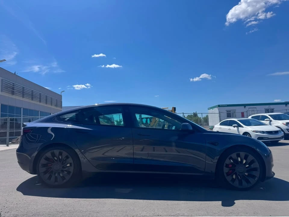 2021 Tesla Model 3 Performance - Image 4 of 11