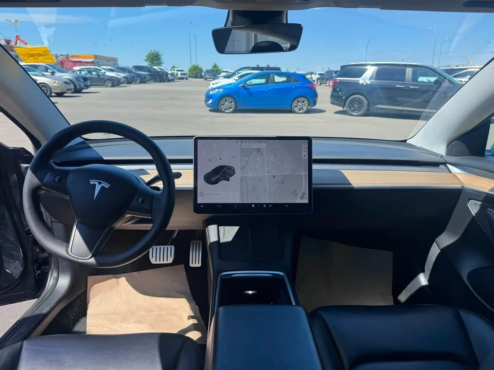 2021 Tesla Model 3 Performance - Image 10 of 11