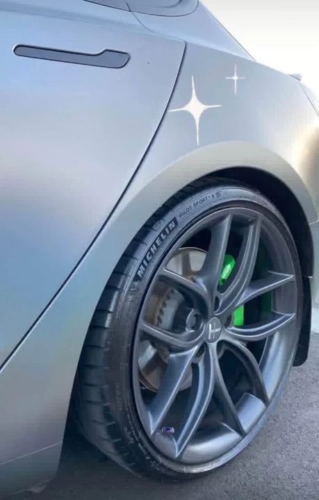 2021 Tesla Model 3 Performance - Image 10 of 12