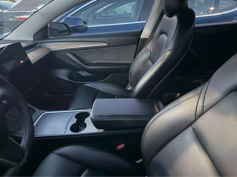 2021 Tesla Model 3 Performance - Image 4 of 6