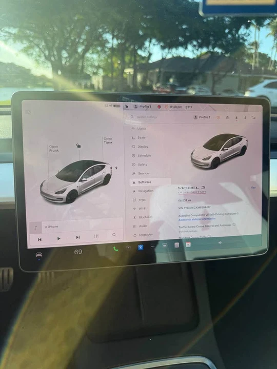 2021 Tesla Model 3 Performance - Image 7 of 12