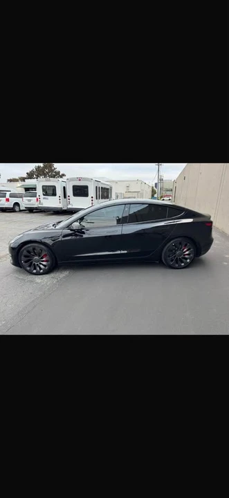 2021 Tesla Model 3 Performance - Image 4 of 8