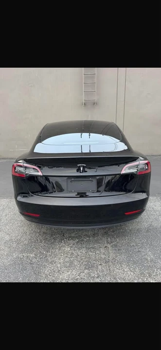 2021 Tesla Model 3 Performance - Image 3 of 8