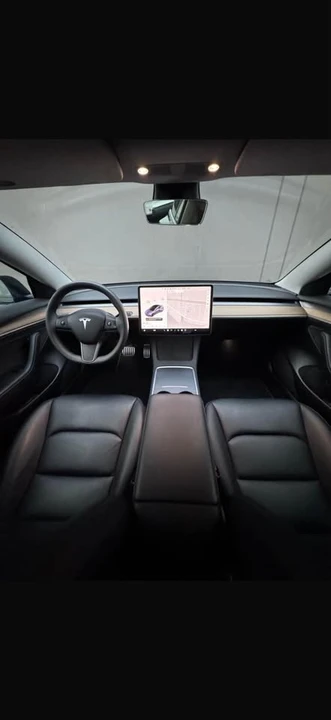 2021 Tesla Model 3 Performance - Image 6 of 8