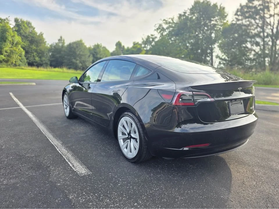 2021 Tesla Model 3 Performance - Image 7 of 15