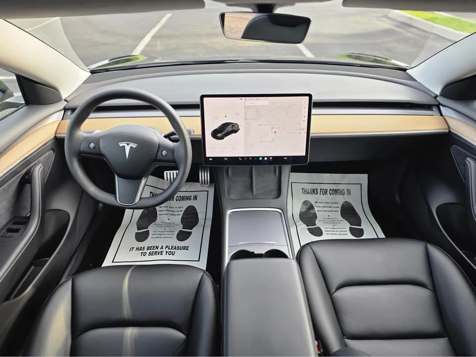 2021 Tesla Model 3 Performance - Image 10 of 15