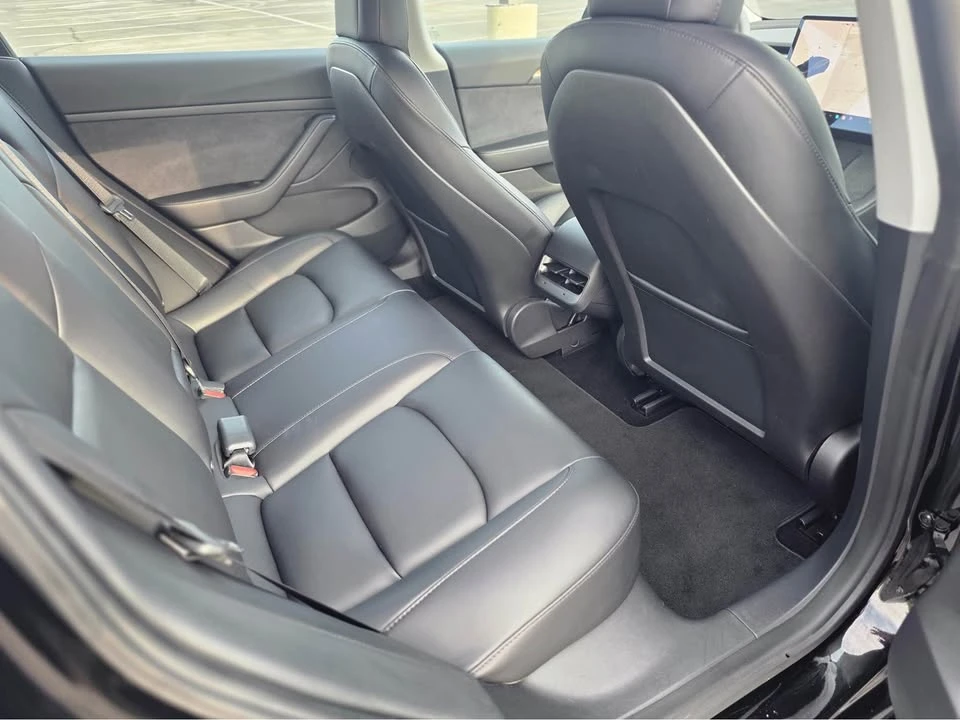 2021 Tesla Model 3 Performance - Image 13 of 15