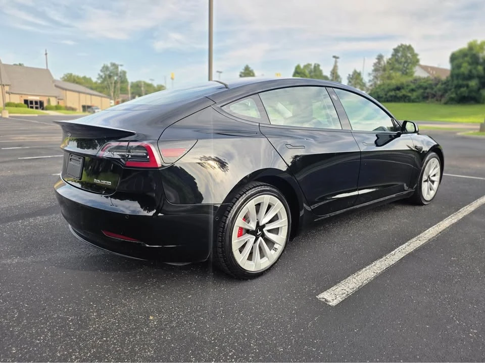 2021 Tesla Model 3 Performance - Image 5 of 15