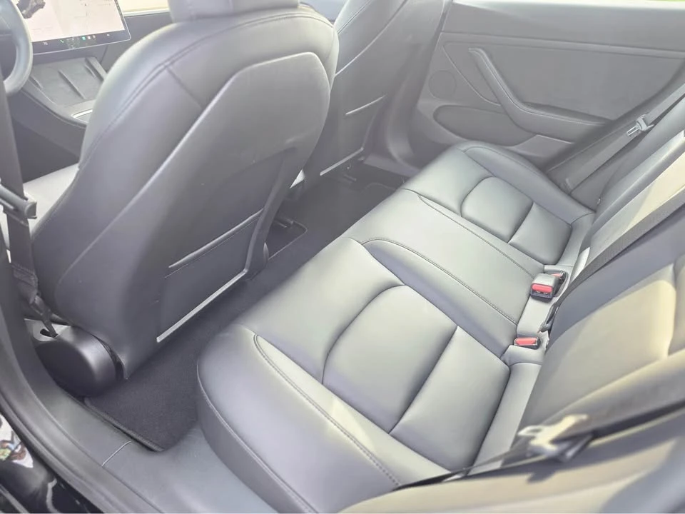 2021 Tesla Model 3 Performance - Image 14 of 15