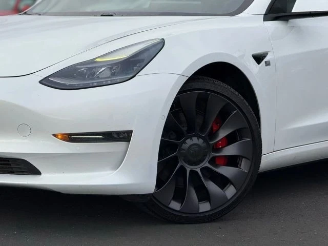 2021 Tesla Model 3 Performance - Image 2 of 12