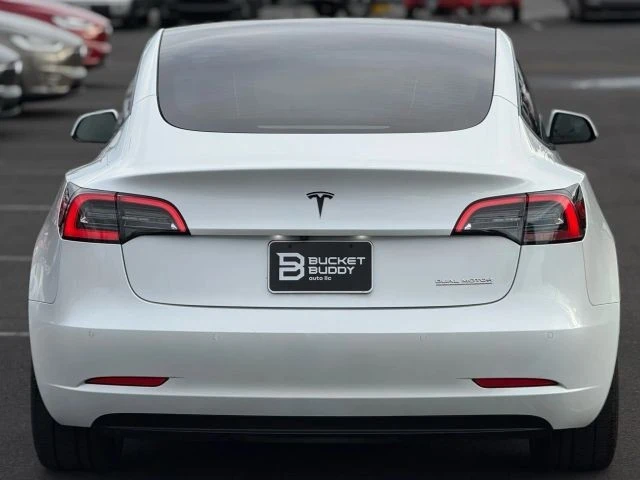 2021 Tesla Model 3 Performance - Image 8 of 12