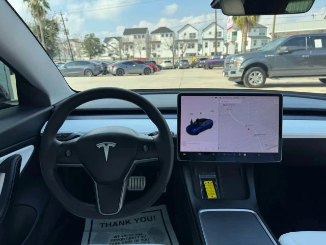 2021 Tesla Model 3 Performance - Image 9 of 21