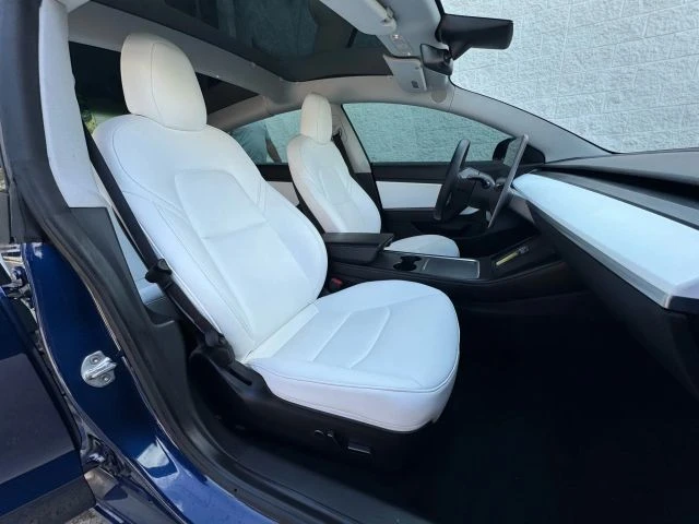 2021 Tesla Model 3 Performance - Image 12 of 21