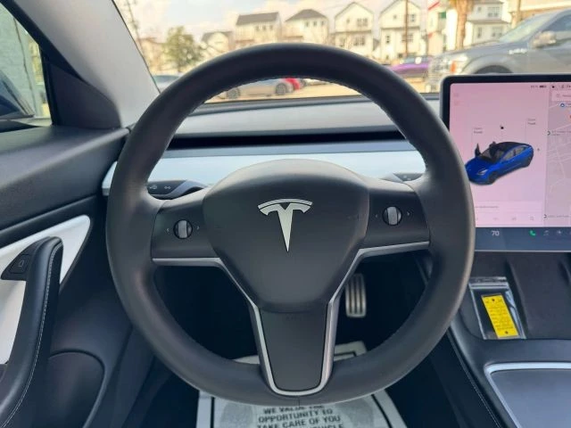 2021 Tesla Model 3 Performance - Image 20 of 21