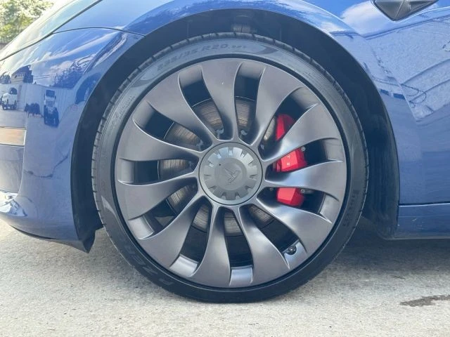2021 Tesla Model 3 Performance - Image 19 of 21