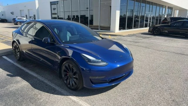2021 Tesla Model 3 Performance - Image 4 of 6