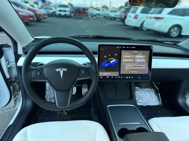 2021 Tesla Model 3 Performance - Image 17 of 21