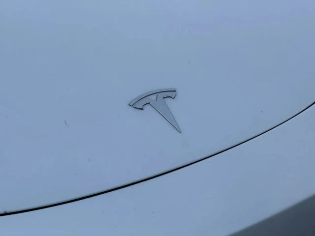2021 Tesla Model 3 Performance - Image 4 of 12