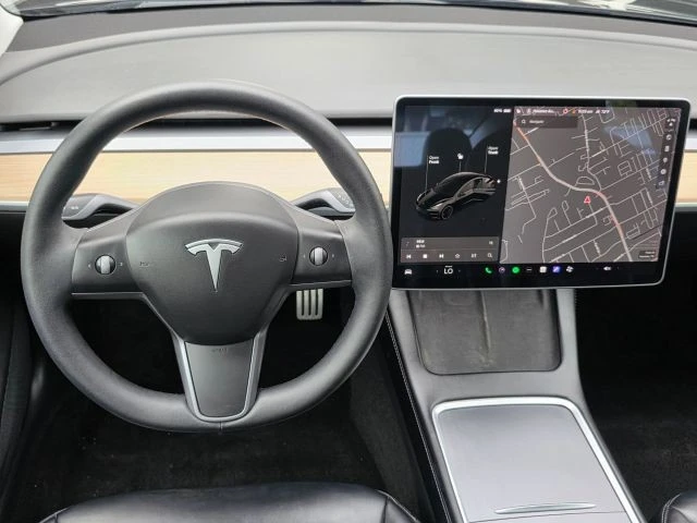 2021 Tesla Model 3 Performance - Image 15 of 21