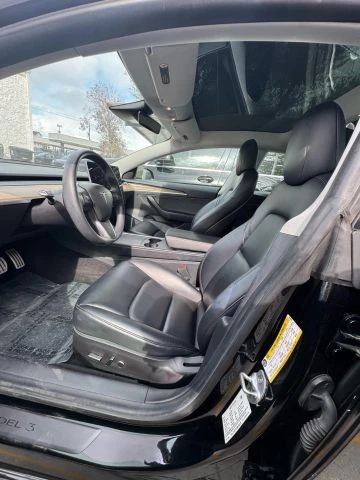 2021 Tesla Model 3 Performance - Image 4 of 8