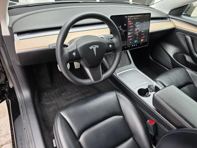 2021 Tesla Model 3 Performance - Image 18 of 21