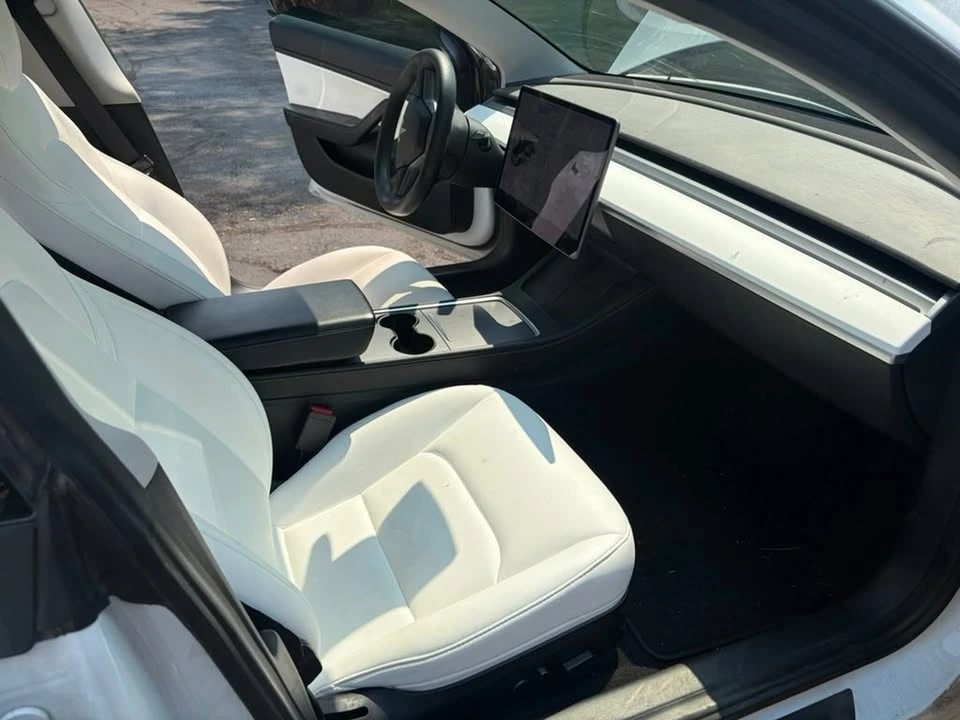 2021 Tesla Model 3 - Image 3 of 12