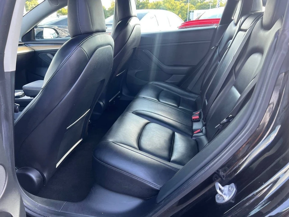 2021 Tesla Model 3 - Image 8 of 10