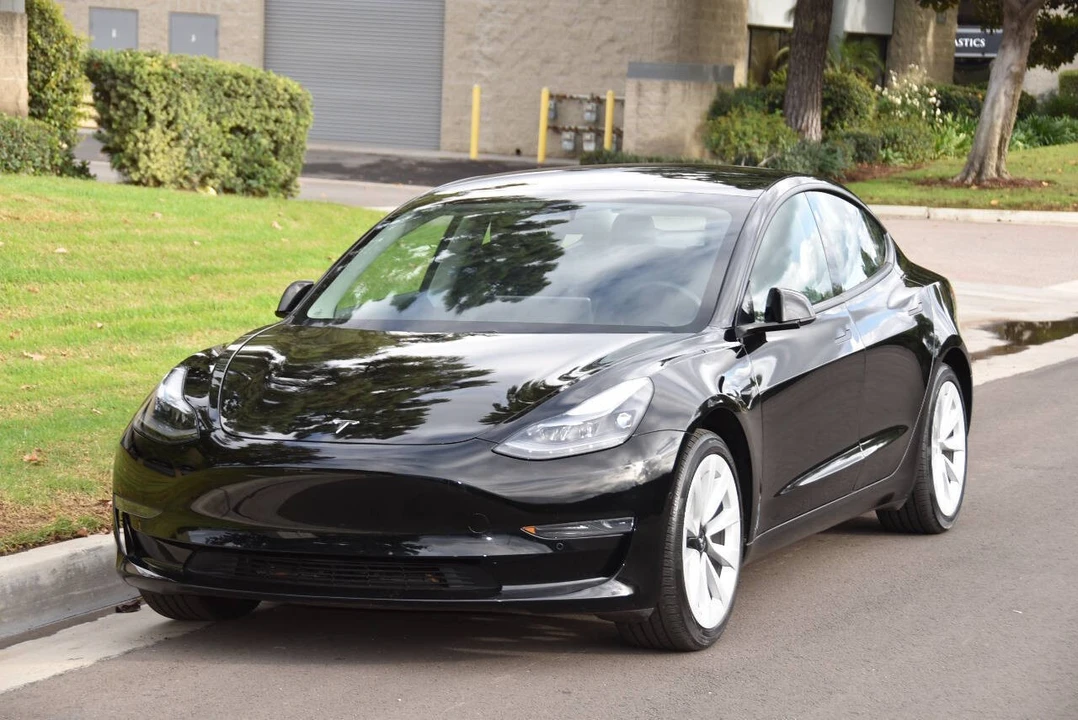 2021 Tesla Model 3 - Image 5 of 21