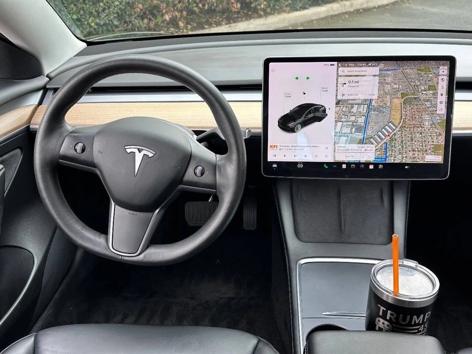 2021 Tesla Model 3 - Image 2 of 21