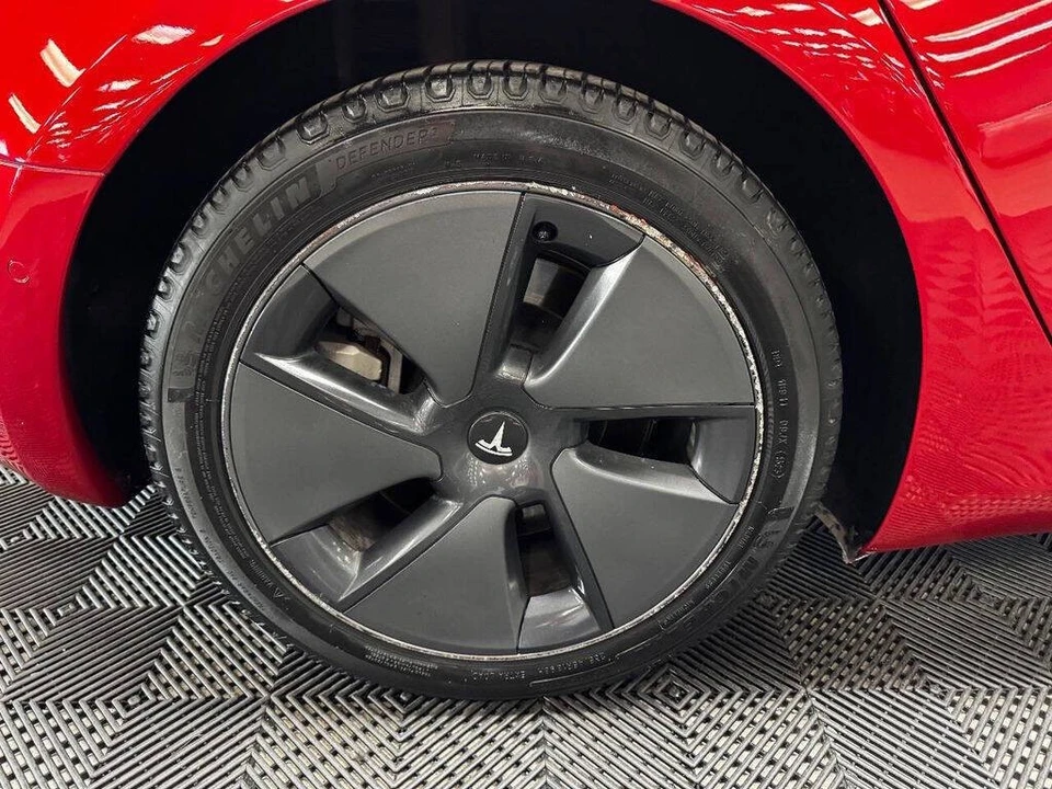 2021 Tesla Model 3 - Image 19 of 31