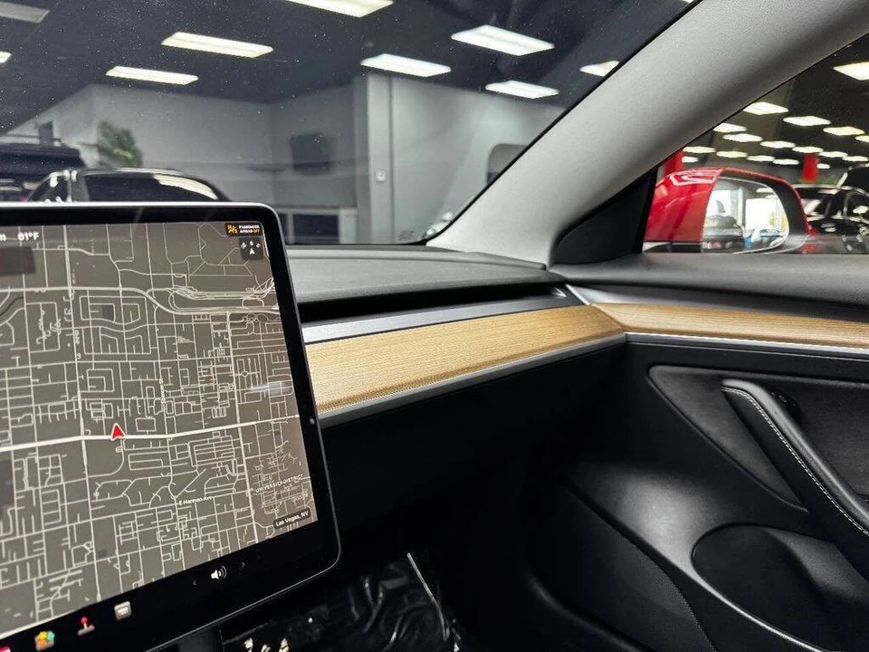 2021 Tesla Model 3 - Image 27 of 31