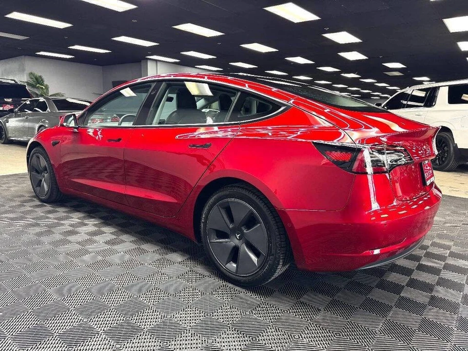 2021 Tesla Model 3 - Image 9 of 31