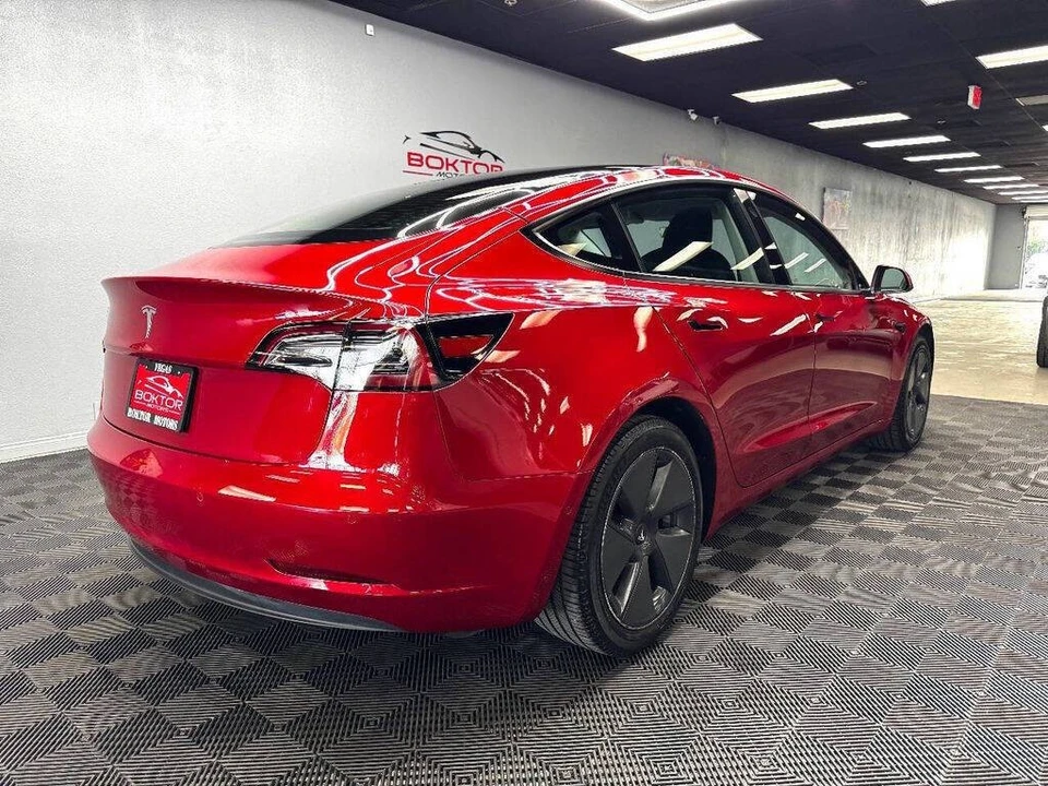 2021 Tesla Model 3 - Image 14 of 31