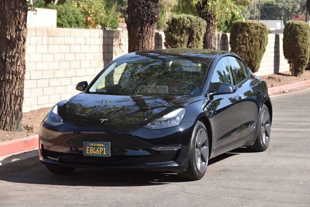 2021 Tesla Model 3 - Image 6 of 12