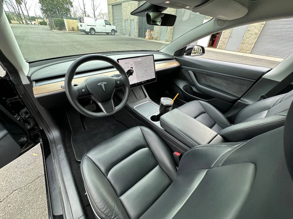 2021 Tesla Model 3 - Image 3 of 12