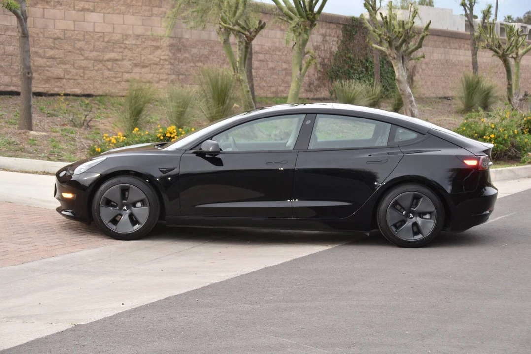 2021 Tesla Model 3 - Image 11 of 12