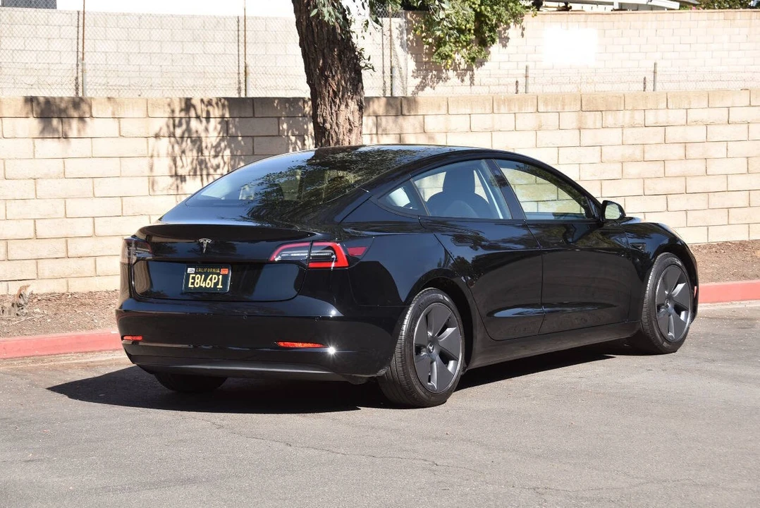 2021 Tesla Model 3 - Image 9 of 12