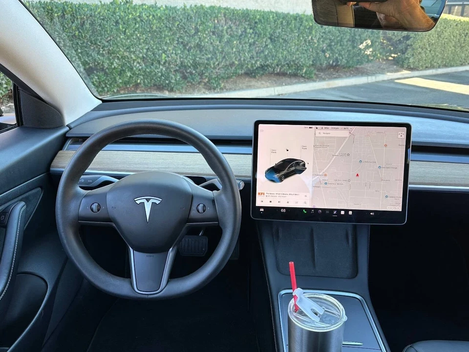 2021 Tesla Model 3 - Image 2 of 12