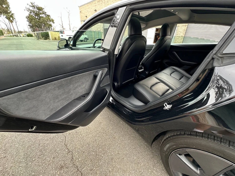 2021 Tesla Model 3 - Image 24 of 31